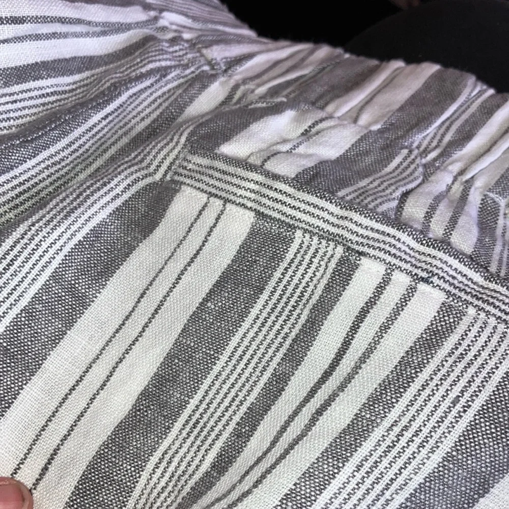 Garnet Hill Black and White Slacks - Picture 4 of 6
